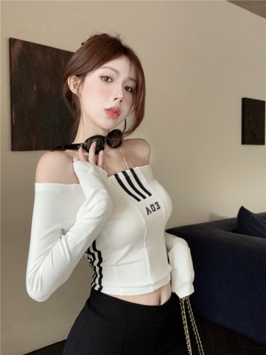 Actual shot~ One-shoulder letter T-shirt top 2024 spring slimming design niche bottoming shirt