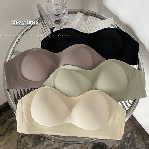 Real shot of seamless non-slip small breast push-up thin strapless imitation underwear without wires latex tube top