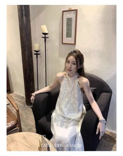 一忘皆空/白茶琉璃’新中式上衣半裙套装女夏季蝴蝶印花小衫长裙