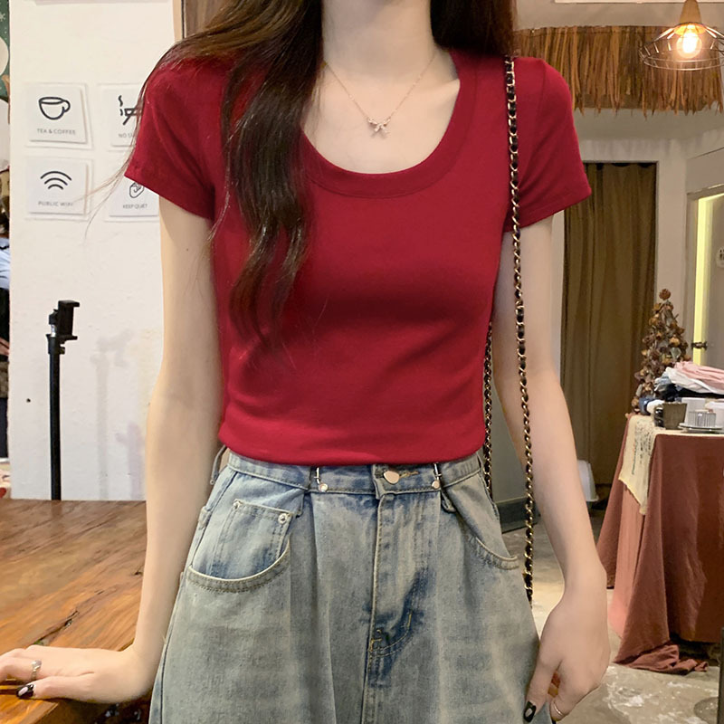 Real shot and real price wine red collarbone exposed short-sleeved T-shirt for women summer pure cotton slim low round neck right shoulder short top