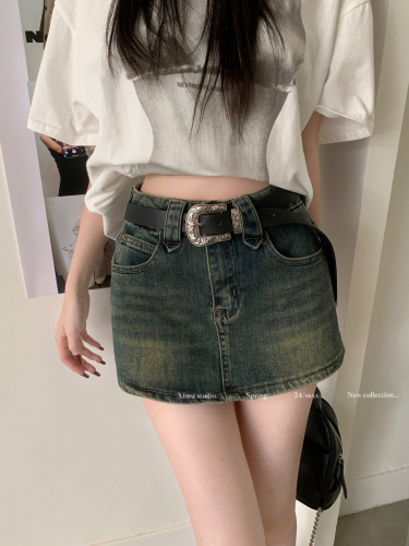 Real shot of hot girl retro high-waist stretch denim short skirt pants for women to prevent exposure