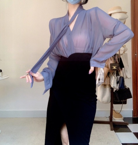气质名媛高端职业装高级感减龄紫色衬衫黑色半身裙两件套装女夏季