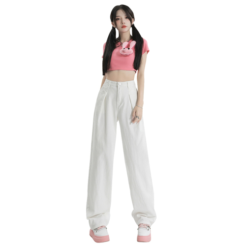 Real shot of white retro pleated high-quality high-waisted floor-length wide-leg pants straight-leg jeans and trousers with extensions