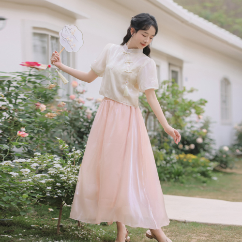 Actual shot of handmade custom-made new Chinese style modified cheongsam top + skirt suit with western style design