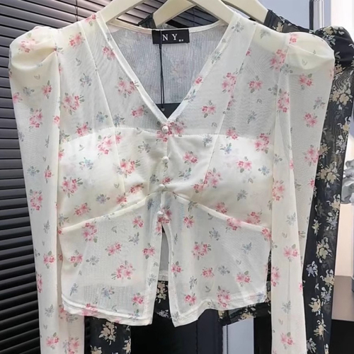 2024 New Tops Floral Printed Puff Sleeves Floral Shirts for Small Women Design Niche Tops Trendy