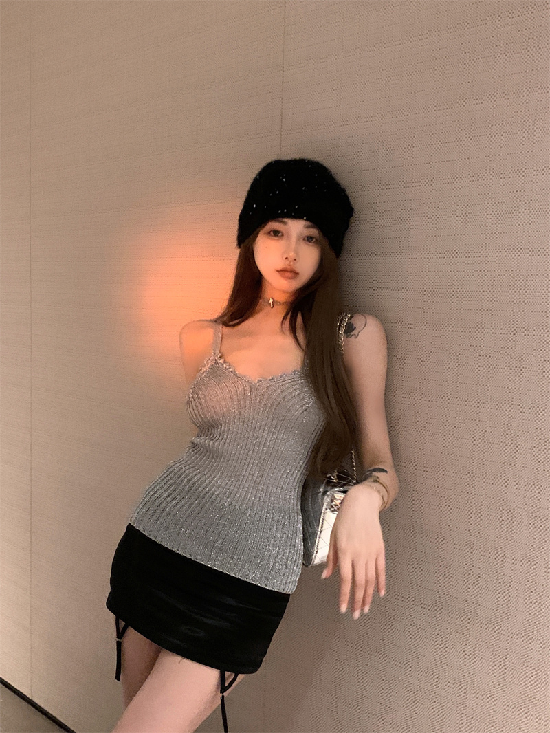 實拍~迷人陷阱性感辣妹亮片親膚v領修身顯瘦小吊帶針織背心