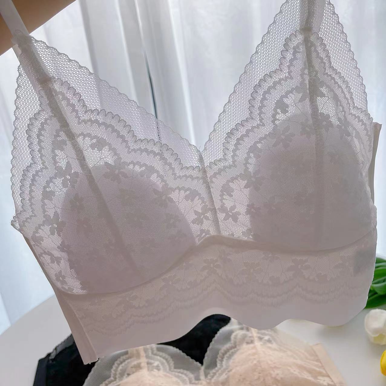 蕾絲兔耳朵調整型美背內衣女大胸聚攏顯小防下垂收副乳薄款抹胸式