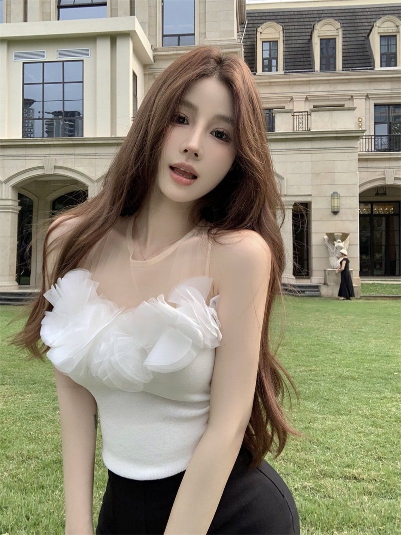 實拍甜美立體花朵裝飾撞色網紗拼接圓領修身短款背心女