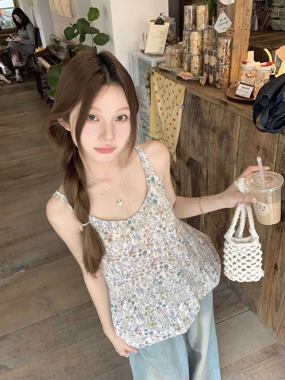 實拍   小甜美復古碎花吊帶上衣女
