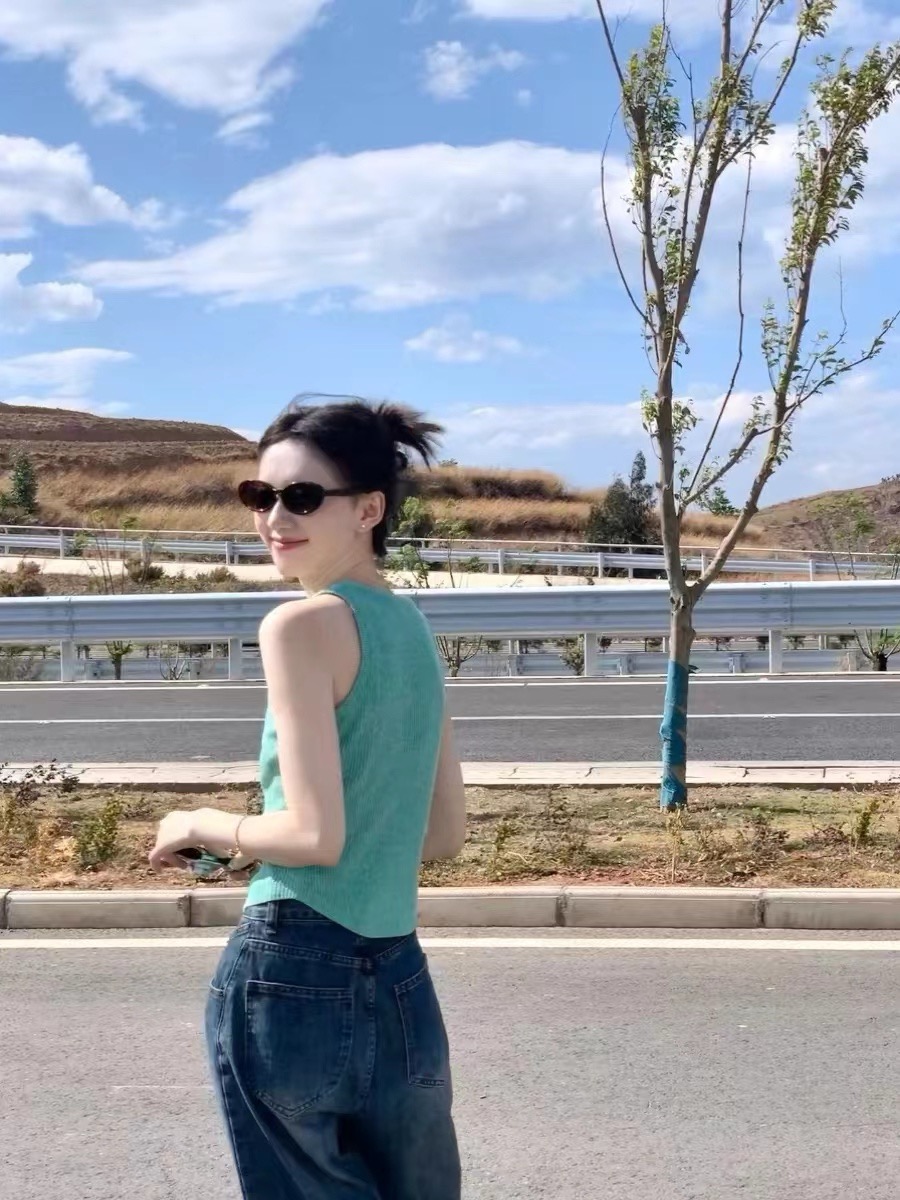 法式小清新綠色削肩無袖吊帶背心女內搭夏季外穿甜辣針織t恤上衣