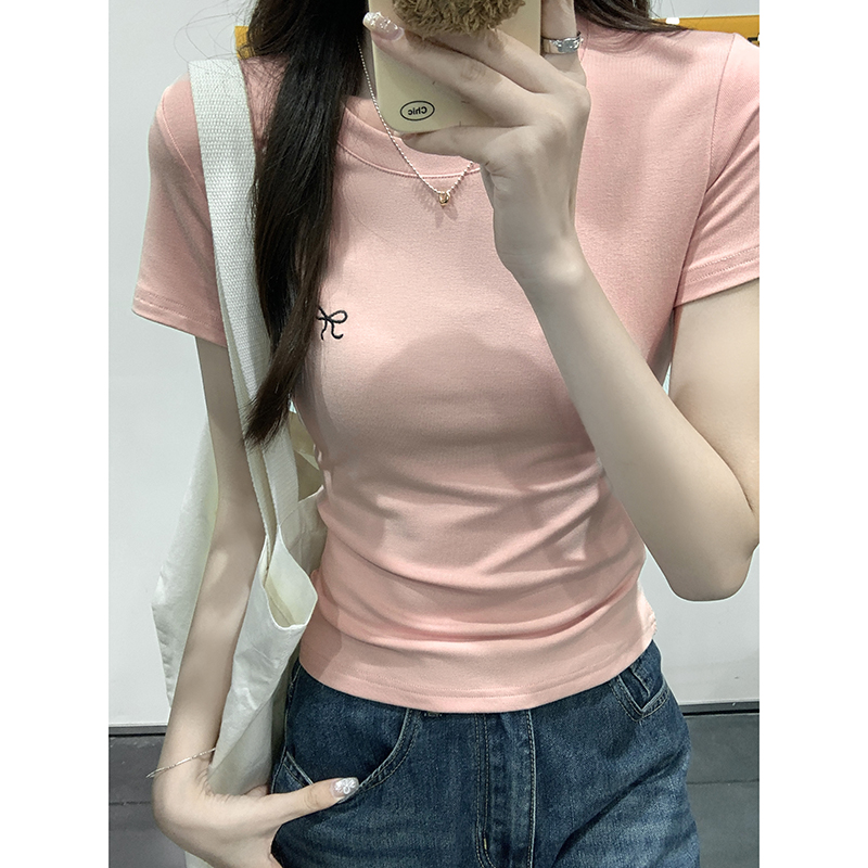 Real shot of high-end bow embroidered T-shirt for women in early spring, pure lust American hottie tights