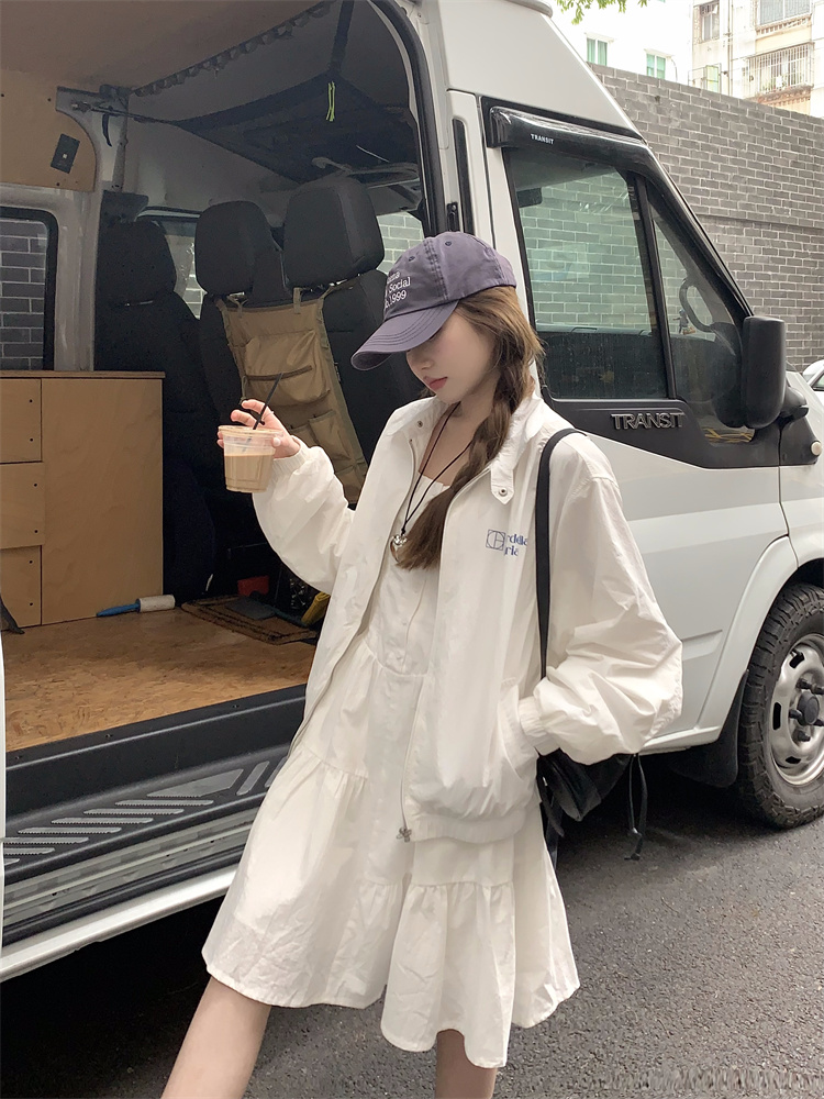 實拍！翻領搭扣薄款後背印花拉鏈防曬外套女棒球服