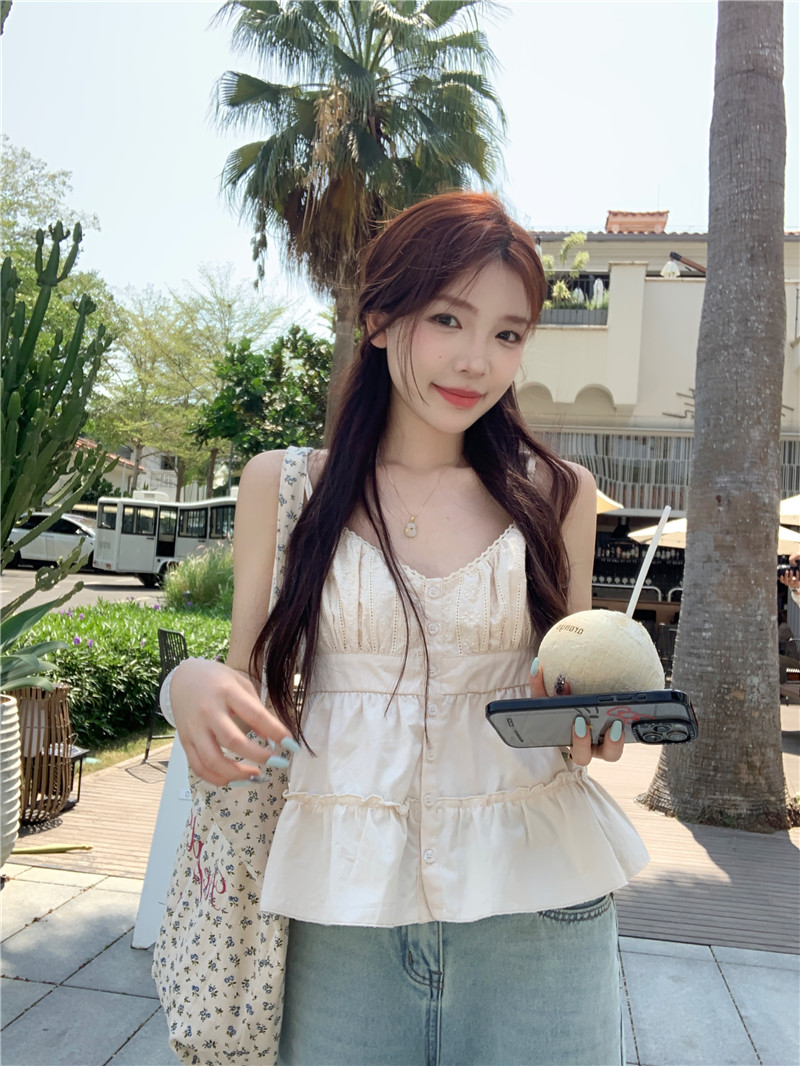 Real shot of Korean girl's bm style lace splicing ruffled small suspender belt
