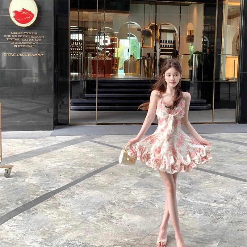 DoggyQin 花姬/法式浪漫碎花裙女夏季收腰顯瘦魚骨吊帶裙a字短裙