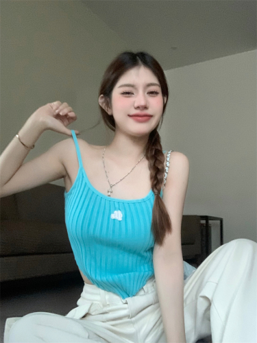 Real shot of red sleeveless knitted camisole pure lust hot girl irregular slim short top