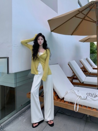 Actual shot of lazy casual simple suit, thin sun protection cardigan, slimming wide-leg casual trousers