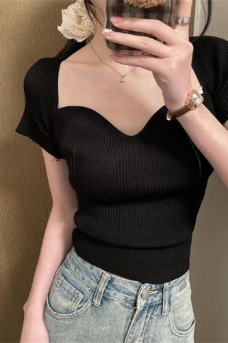 Real shot of square neck top for women, slimming French style summer Internet celebrity fashion short-sleeved sweater