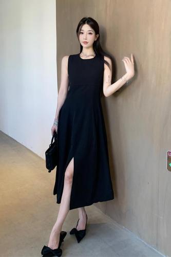 Real shot~~Black high-end exquisite dress 2024 new female Hepburn style slim vest long dress