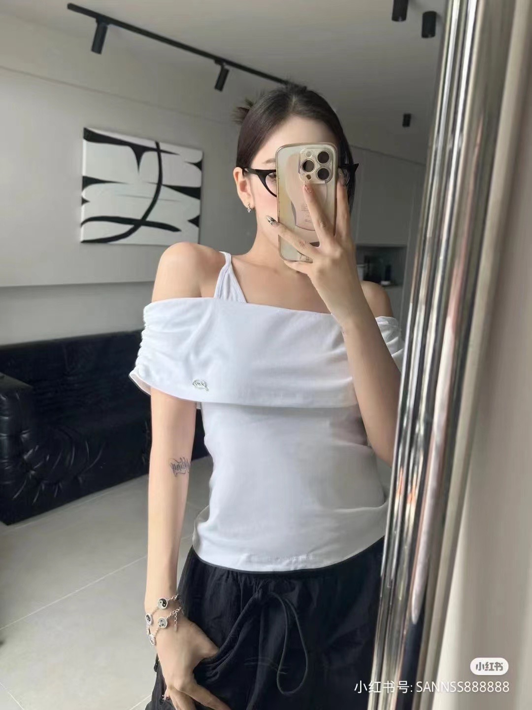 甜辣風短袖t恤女夏季款假兩件吊帶修身顯瘦辣妹一字肩上衣高級感