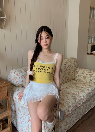 Real shot of Pure Desire Hot Girl Letter Printed Bow Lace Spliced ​​Yellow Camisole