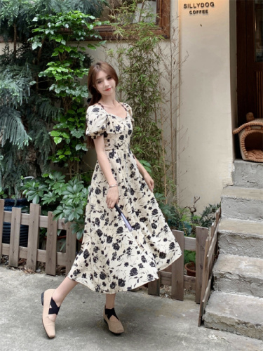 ~Large size women's floral French retro Hepburn style high-end temperament dress