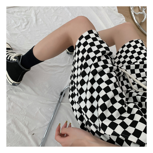 Plus size fat girl black and white plaid three-point sports shorts student casual pants a-line fashion slim pants