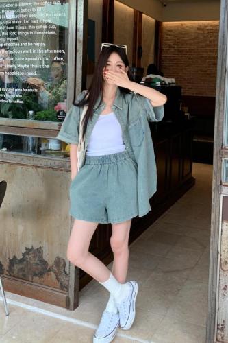 Actual shot of Korean Hong Kong style retro denim short-sleeved suit summer fashion casual thin wide-leg shorts two-piece set