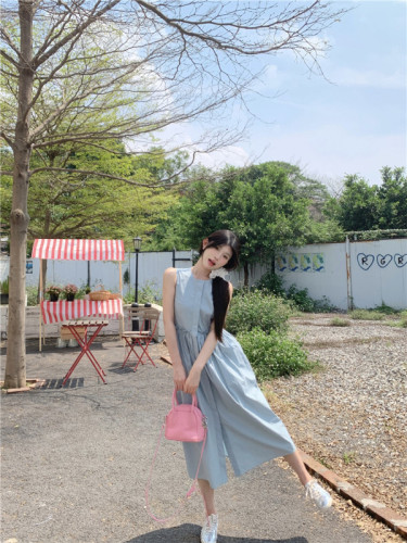 Real shot of new summer Korean style simple round neck sleeveless mid-length dress