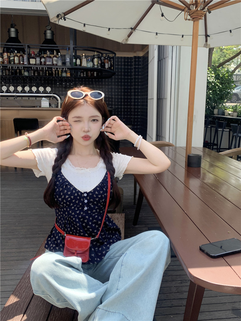 實拍韓系chic風甜美少女蕾絲百搭T恤+疊穿碎花吊帶