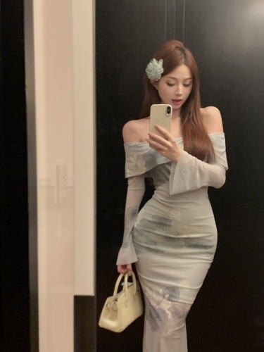 Real shot of gentle and light national style mesh hip-covering long-sleeved dress for women
