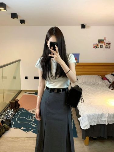 Gray pleated suit skirt women's summer solid color bottoming shirt + high-waisted A-line mid-length large swing umbrella skirt