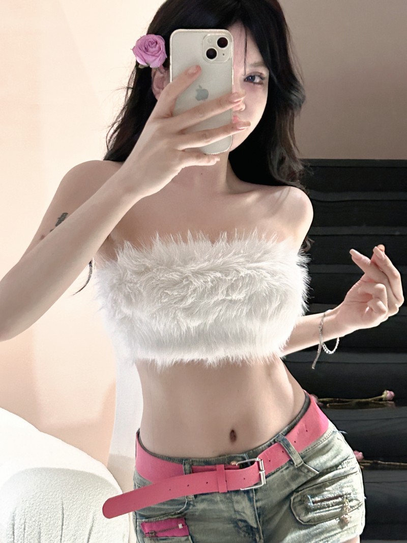已出貨~韓版毛毛白色超短抹胸裹胸上衣性感辣妹外出上衣女