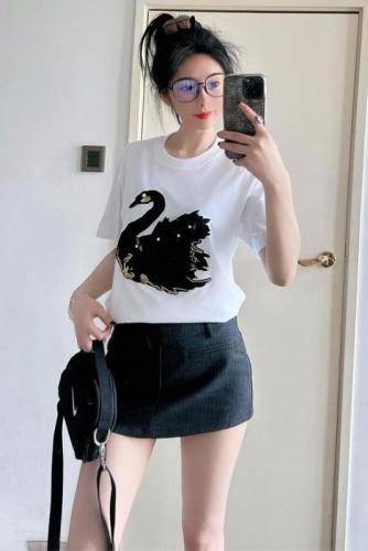 Actual shot of 2024 spring and summer Korean Dongdaemun Internet celebrity GLYP Heavy Industry Black Swan T-shirt hand-made short-sleeved women's