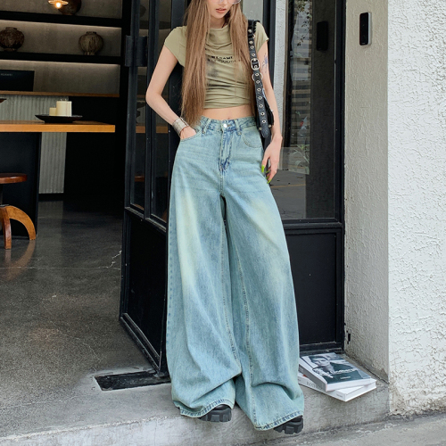 Real shot of washed vintage Dian blue summer style subculture wide-leg denim floor-sweeping trousers with elephant legs and large trousers