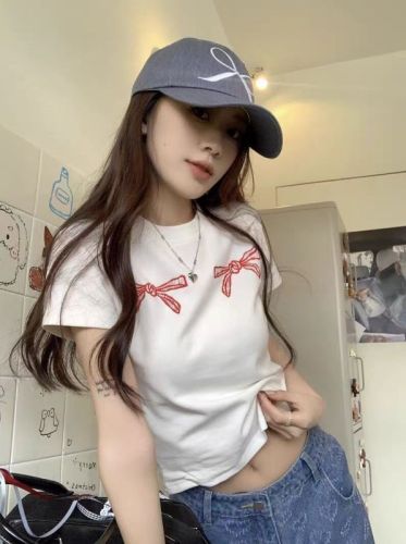 韩系蝴蝶结刺绣短袖T恤女装夏季2024新款小众设计感白色短款上衣