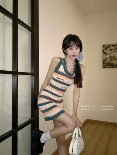 Real shot Summer new slim fit design contrasting color splicing striped short skirt hip-hugging skirt