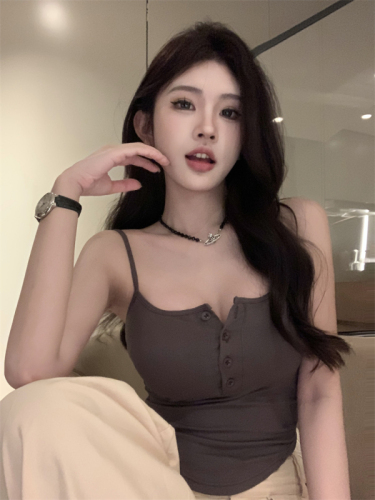 Real shot of hot girl sexy inner wear in summer with irregular backless short vest pure lust top