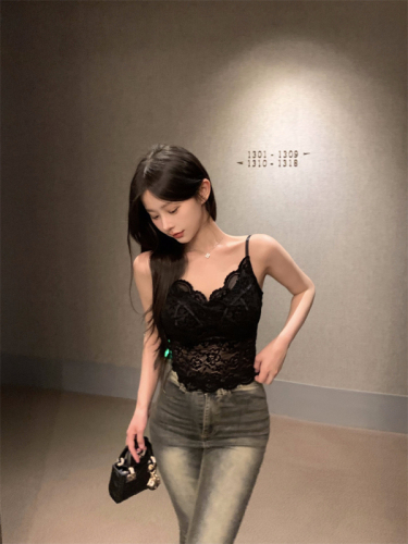 Real shot ~ Lace suspender V-neck sexy elastic pleated slim vest with breast pads