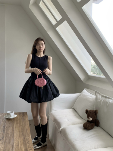 Real shot~Ballet style design niche slimming sleeveless vest puffy dress short skirt