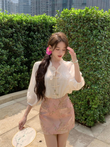 Actual shot ~ New Chinese style light luxury and high-end embroidered loose sweet shirt + jacquard skirt suit