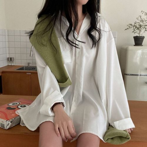 Real shot of large size spring and autumn design layered with casual top white mid-length cardigan shirt