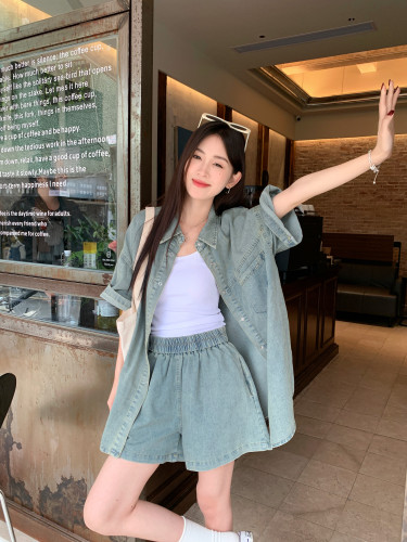 Actual shot of Korean Hong Kong style retro denim short-sleeved suit summer fashion casual thin wide-leg shorts two-piece set