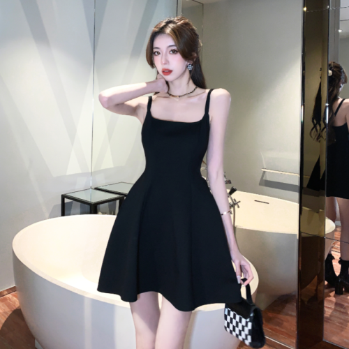 2023 new design pure lust dress feminine suspender skirt high-end slim little black dress