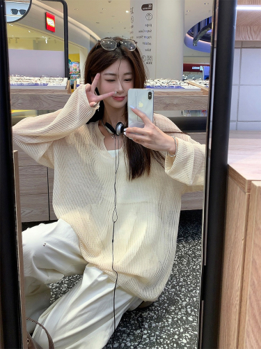 Actual shot of Korean chic Xia’s mesh knitted long-sleeved sun protection shirt suit + casual pants