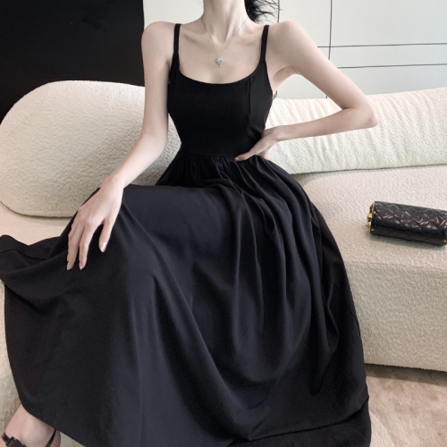 2023 New Pure Desire Splicing Dress Feminine Suspender Skirt Design Temperament Little Black Dress