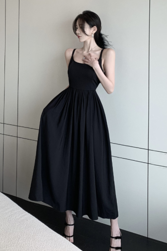 2023 New Pure Desire Splicing Dress Feminine Suspender Skirt Design Temperament Little Black Dress