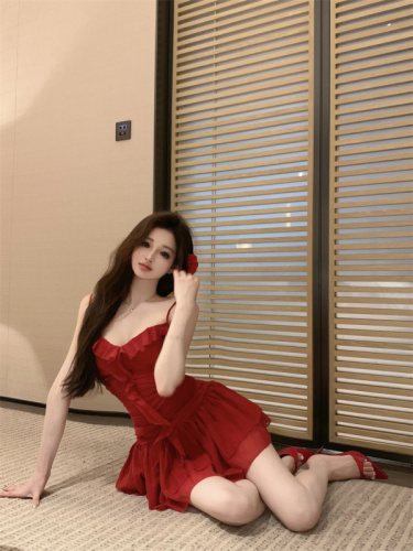 实拍 美式复古辣妹修身收腰显瘦红色连衣裙