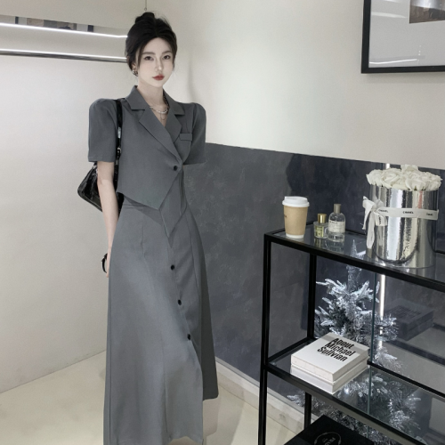 Actual shot of new fashion casual suit for women, retro design short-sleeved top with skirt and long skirt two-piece set