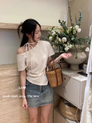 GS sweet pure desire off-shoulder design strap T-shirt women's summer new versatile age-reducing short-sleeved top trendy