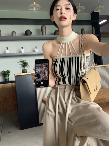 Real shot!  Vertical striped knitted vest for women summer new design short hot girl top 2475